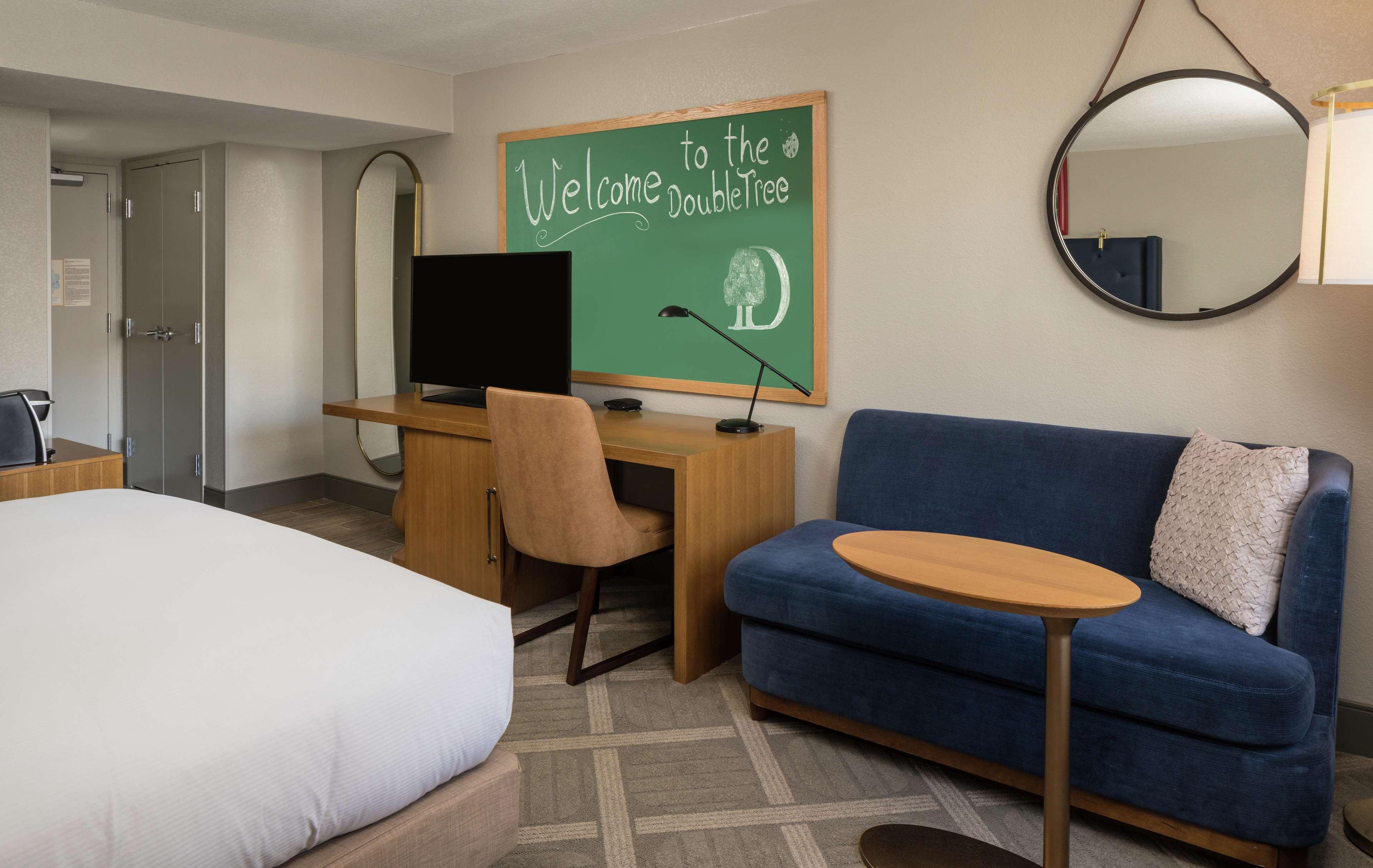 Doubletree By Hilton Gainesville Exteriör bild