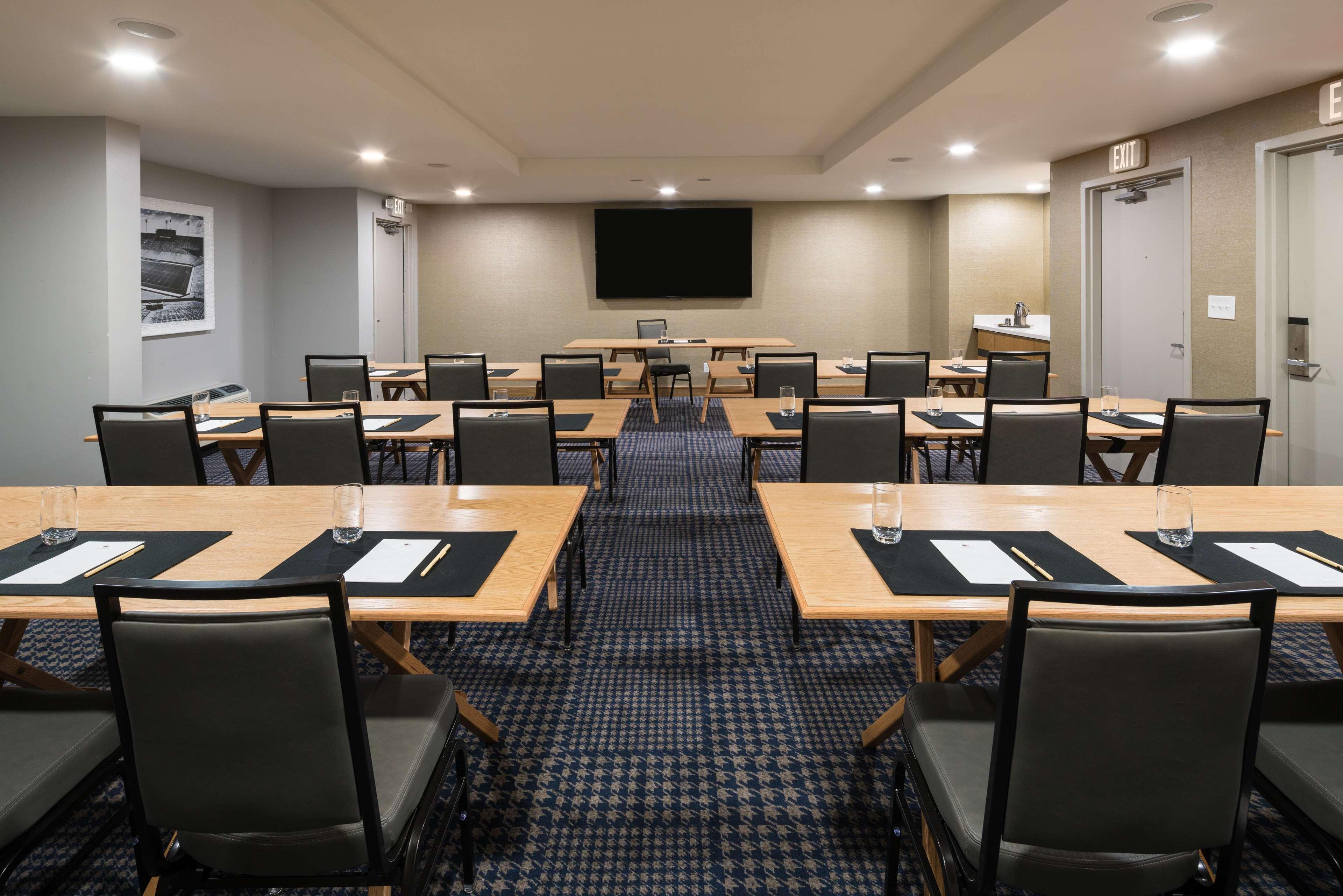 Doubletree By Hilton Gainesville Exteriör bild